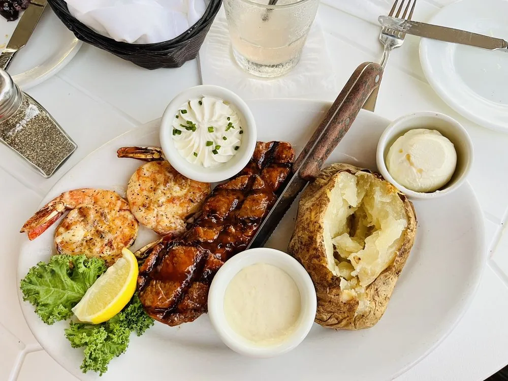 Jetty's Waterfront Restaurant